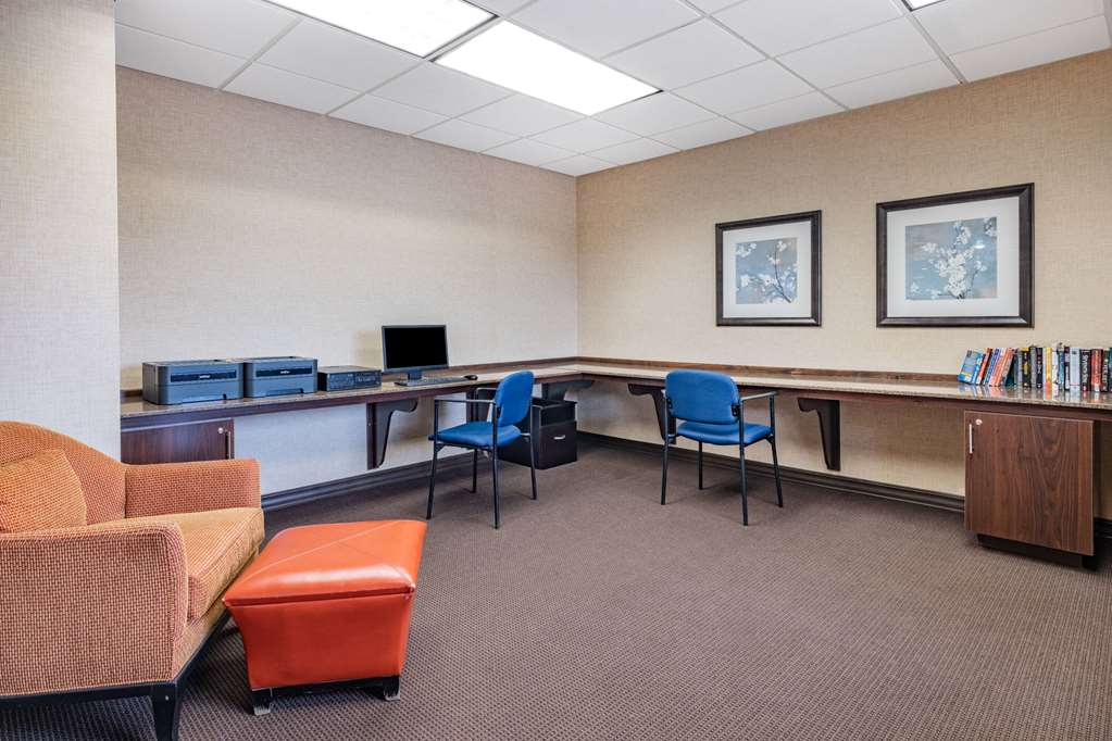 Hawthorn Extended Stay by Wyndham Dickinson - photo 45