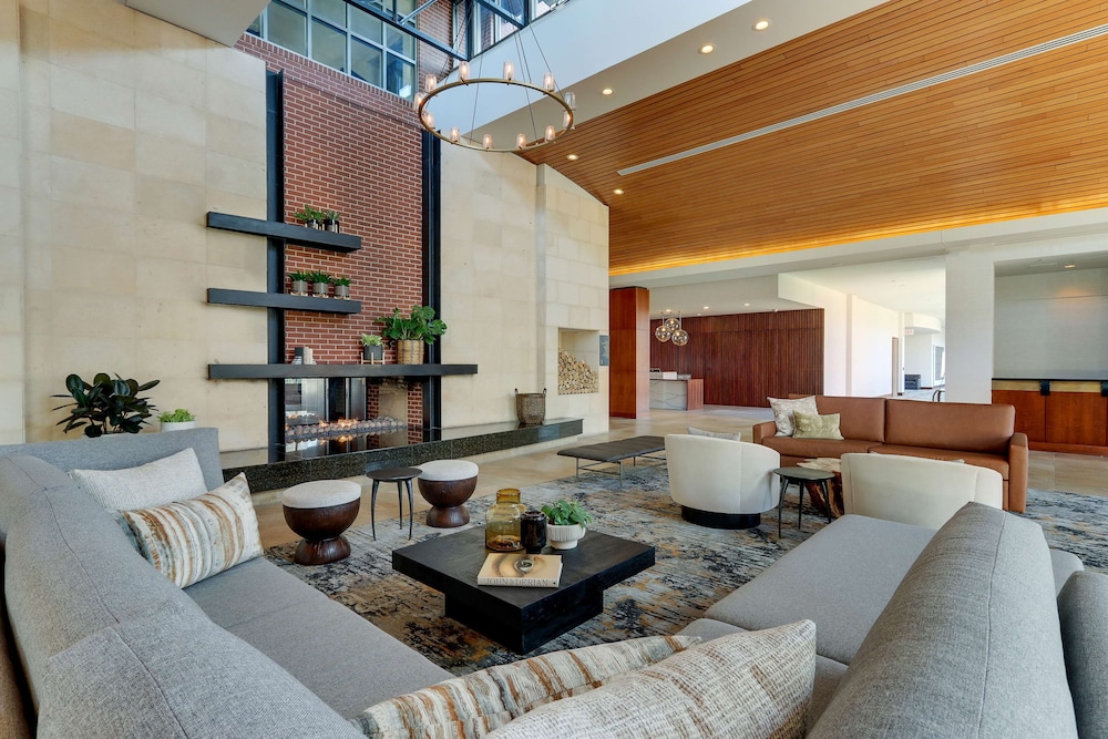 The Chattanoogan Hotel Curio Collection by Hilton - photo 4