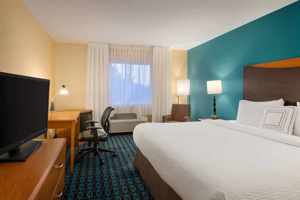 Comfort Inn & Suites Houston North Spring - photo 8