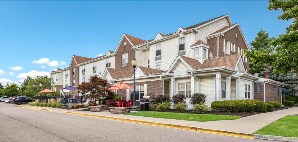 Towneplace Suites by Marriott Cincinnati Blue Ash - photo 34
