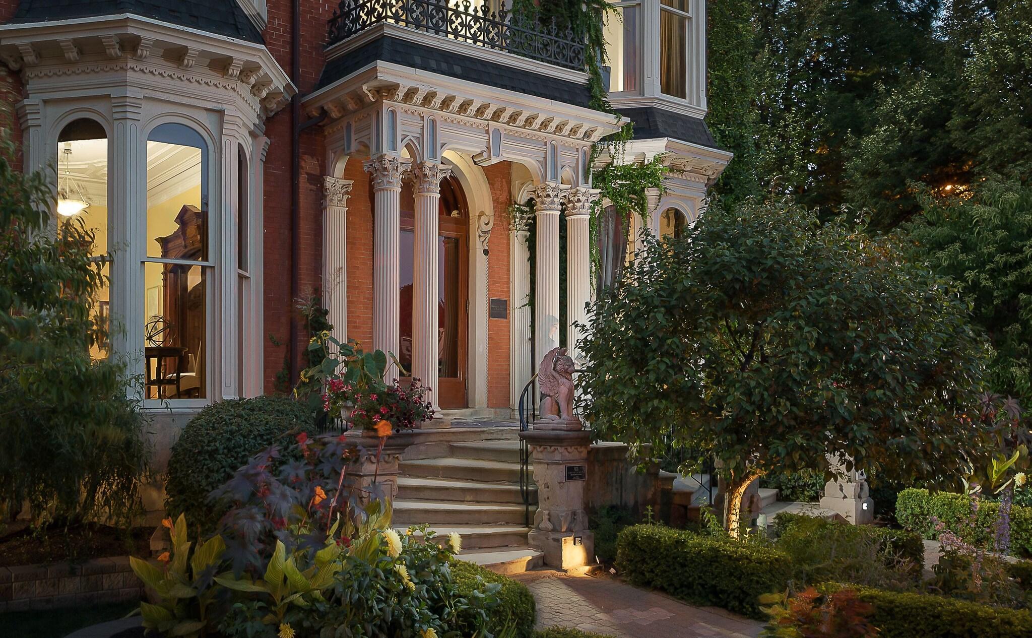The Mansion On Delaware Ave - photo 5