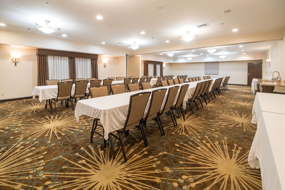 Hampton Inn by Hilton Tiffin - photo 30