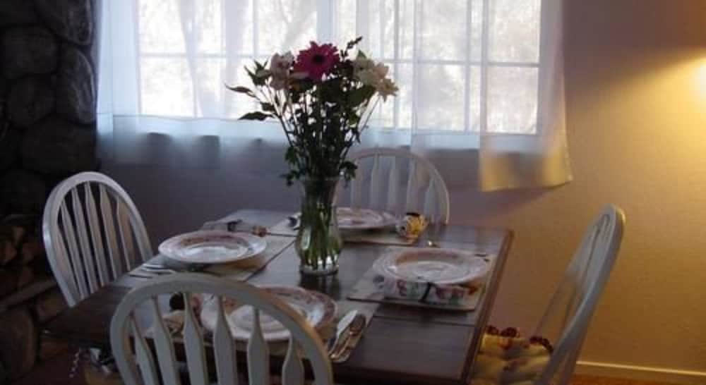 Apple Blossom Inn - photo 46