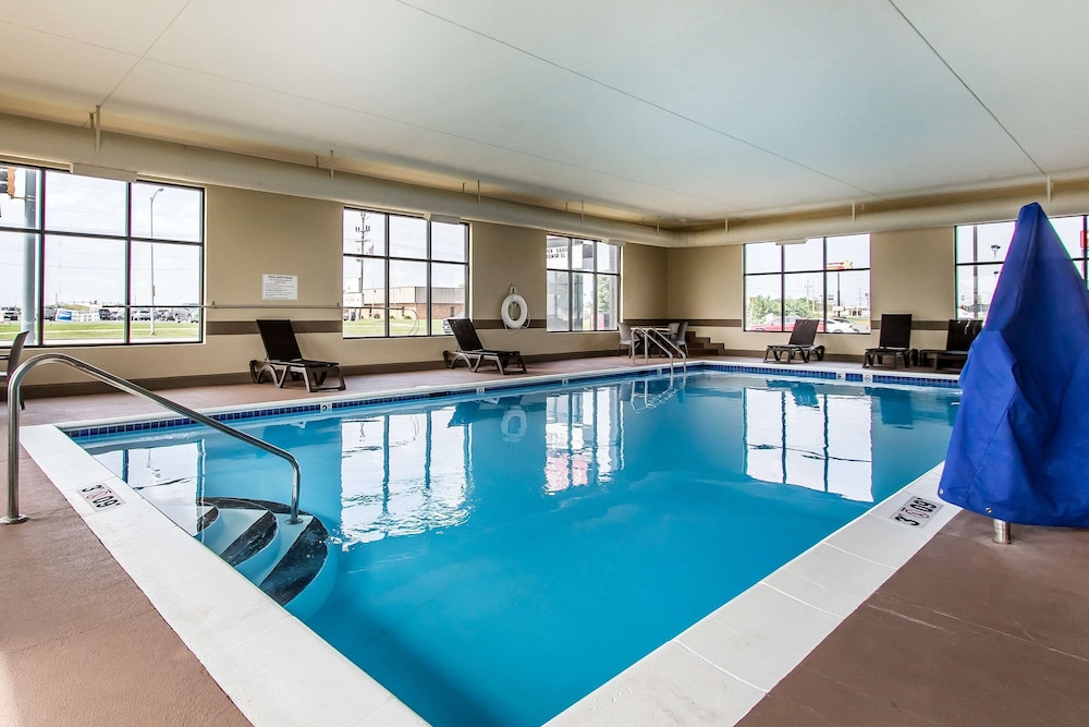 Comfort Suites Effingham Central - photo 26