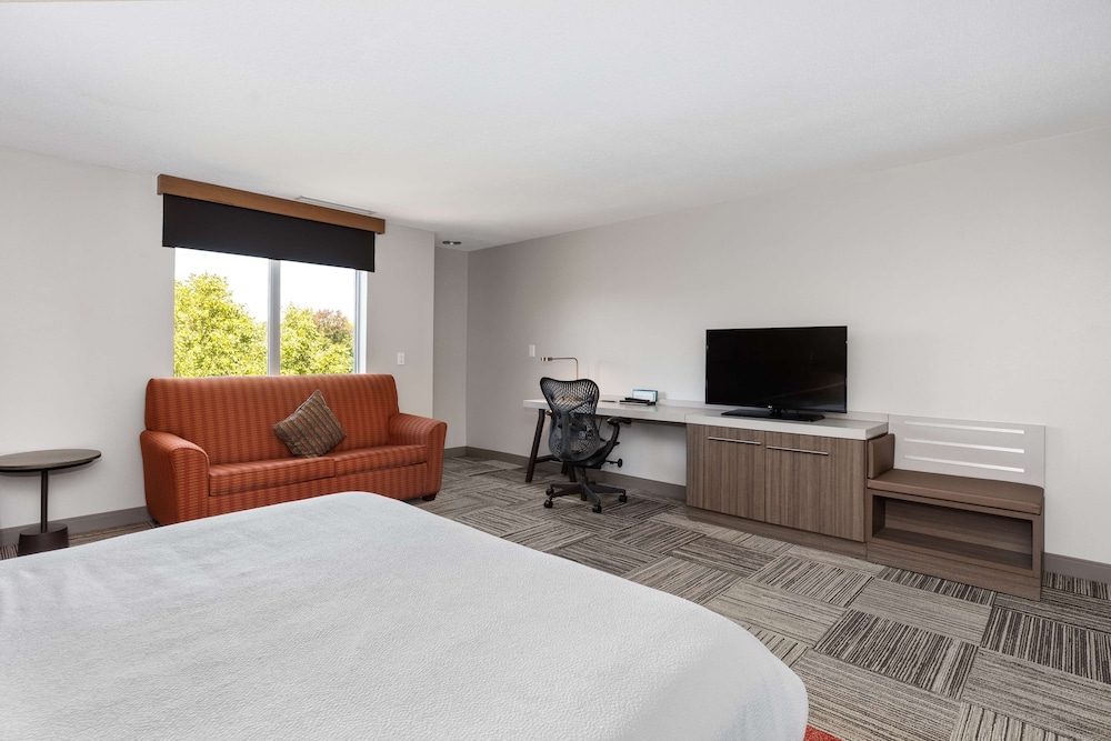 Hilton Garden Inn Syracuse - photo 25