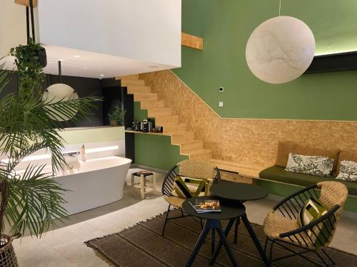 MiHotel Comte - carbon neutral hotel in Lyon