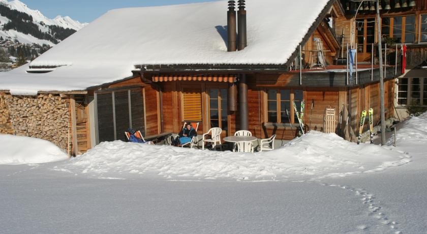 Bergdohle — 4-Star Luxury Hotel in Adelboden, Switzerland