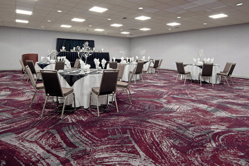 Holiday Inn Oxnard Ventura by IHG - photo 50