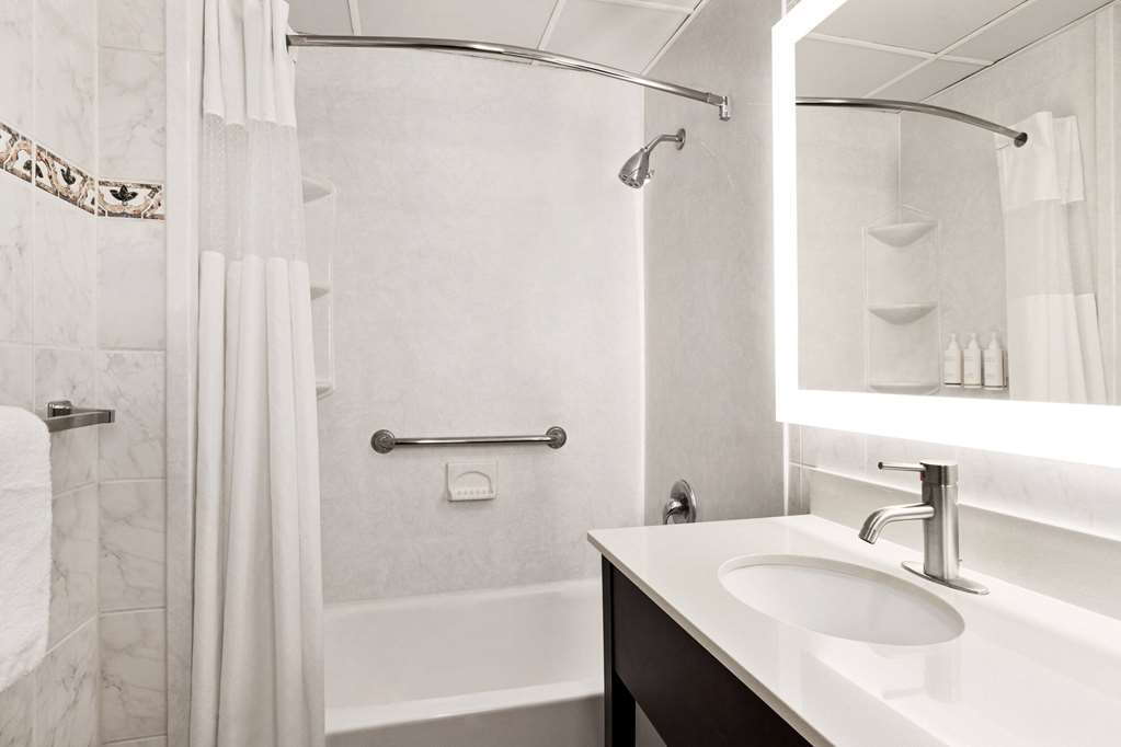 Days Inn by Wyndham Ocean City Oceanfront - photo 31