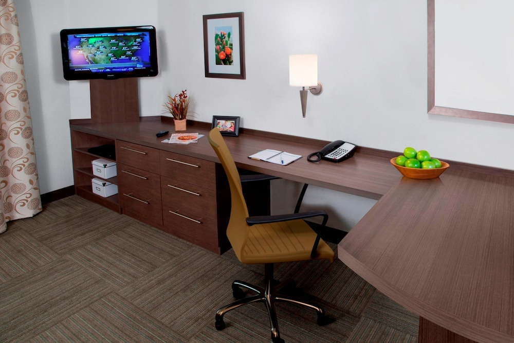 Candlewood Suites Memphis East by IHG - photo 20
