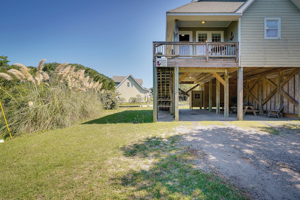 Near Ocean Buxton Townhome with Patio — 4-Star Luxury Hotel in Buxton, United States
