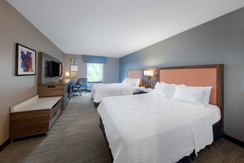 Hampton Inn St. Robert Ft. Leonard Wood - photo 26