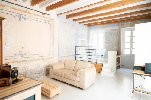 Home Tola Raffinato Appartamento in Centro — 4-Star Luxury Hotel in Sassari, Italy