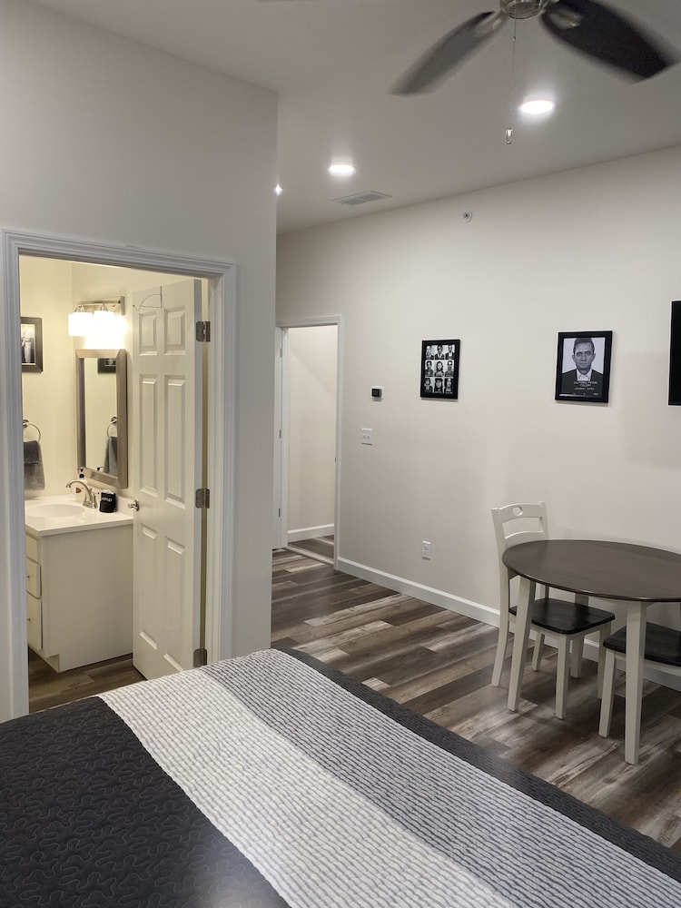 Hermann Crown Suites - photo 40