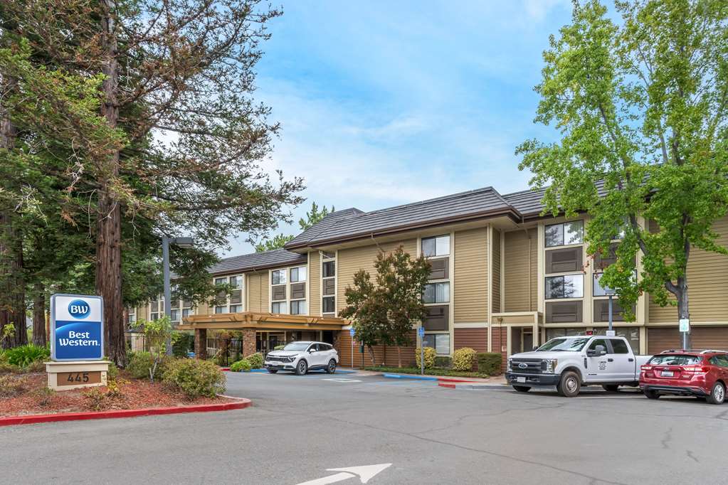 Best Western John Muir Inn — hotel in Martinez