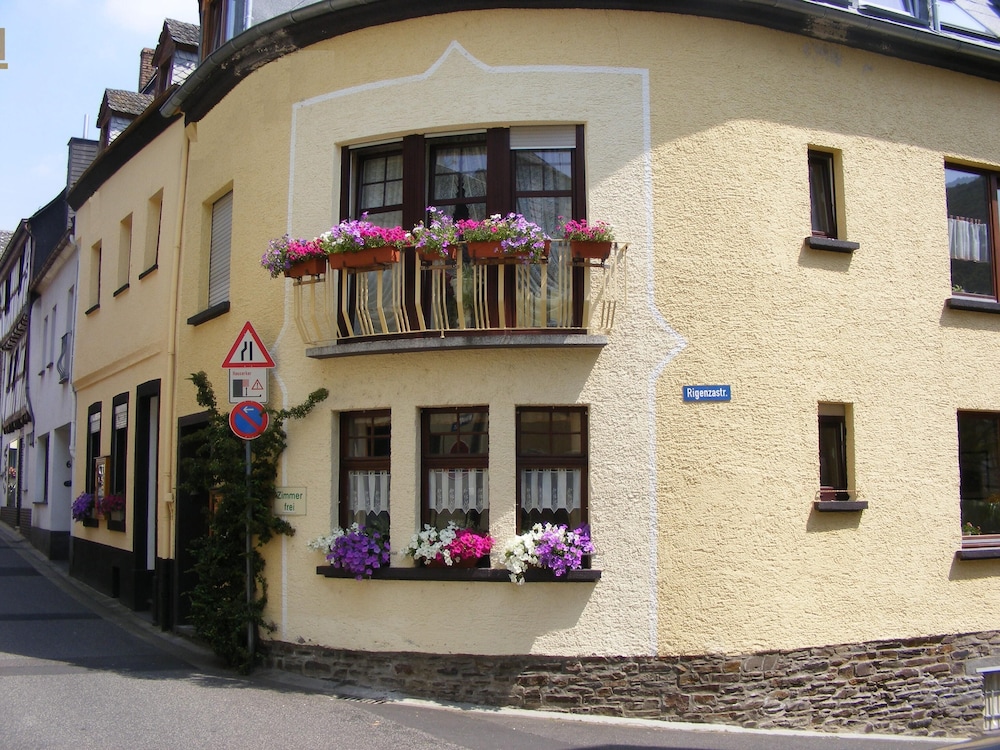 Zum Achten Himmel — Klotten