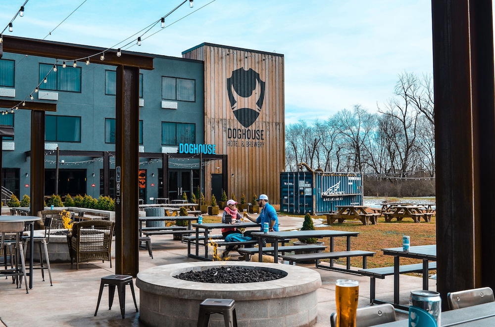 DogHouse Columbus - photo 22