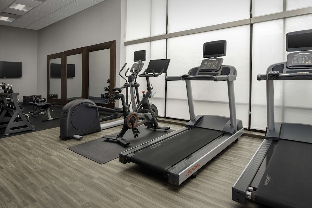 Hampton Inn Pittsburgh Monroeville - photo 15