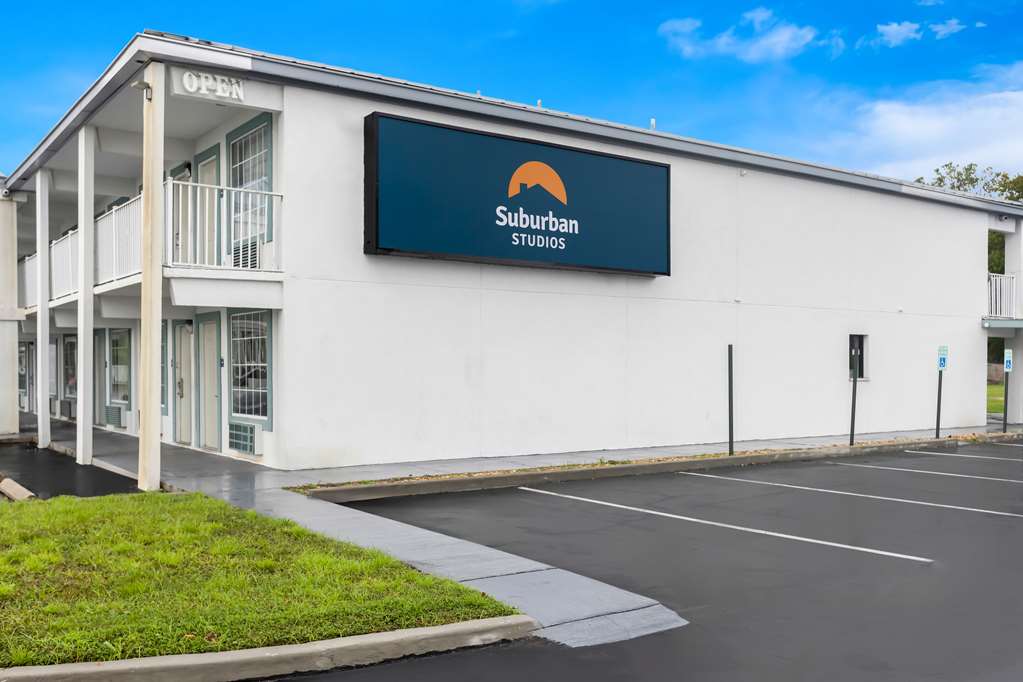 Suburban Studios Brunswick I 95 - photo 2