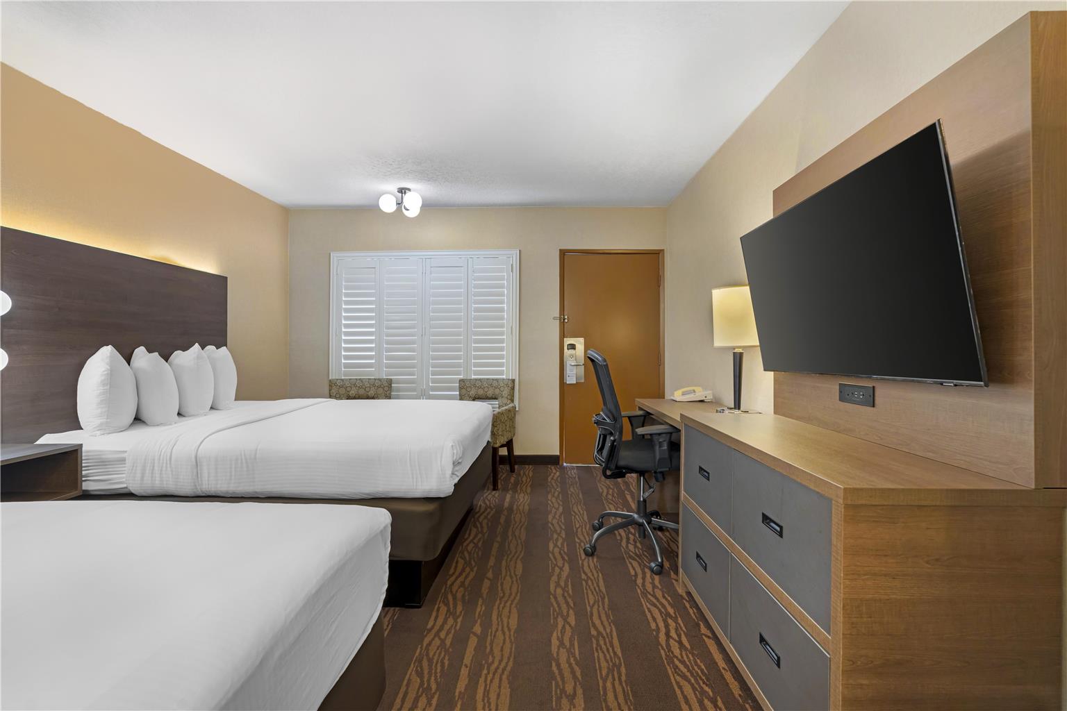 Best Western Plus Stovall's Inn - photo 37