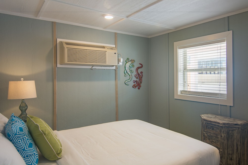 See Sea Motel - photo 4