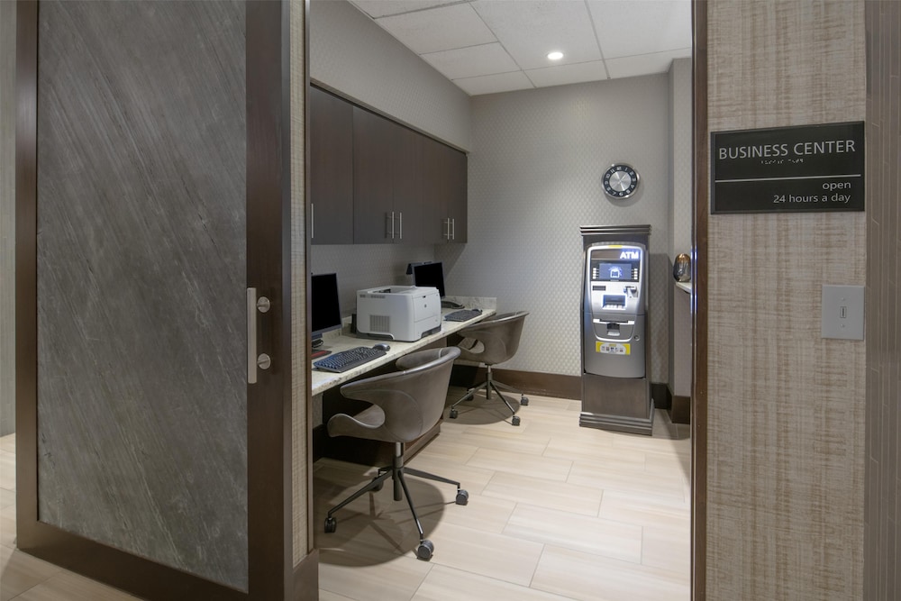 Hampton Inn & Suites Portsmouth Downtown - photo 43