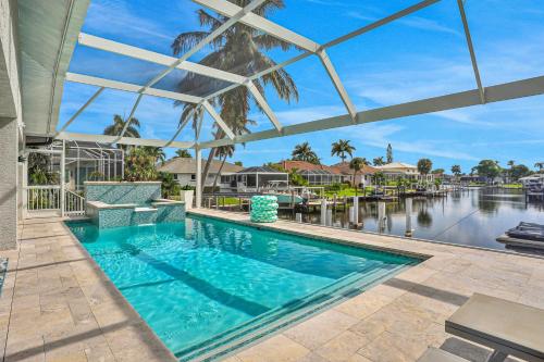 The Castaway House — 4-Star Luxury Hotel in Marco Island, United States