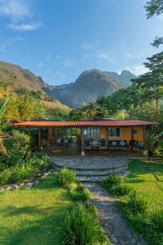Lake Front Retreat at Los Elementos in Santa Cruz La Laguna, Guatemala