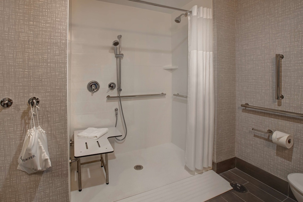 Hampton Inn By Hilton & Suites Deptford NJ - photo 18
