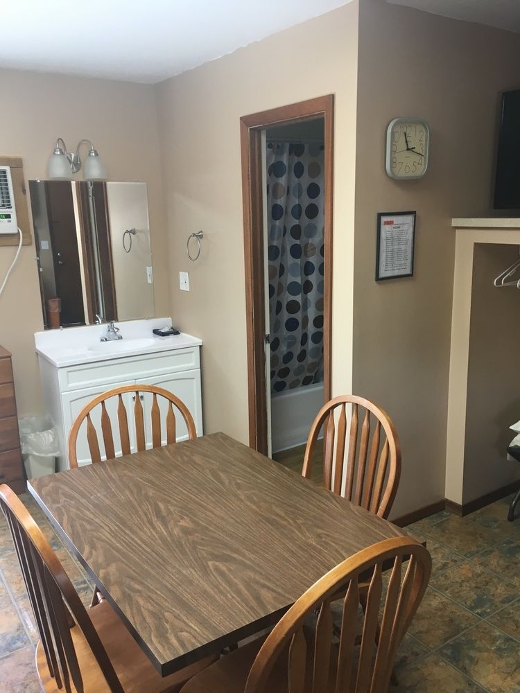 Golden Arrow Resort - photo 14
