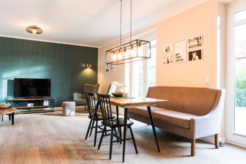 Backhaus 2 - carbon neutral hotel in Unknown City