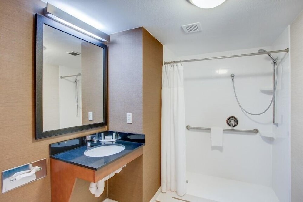 Fairfield Inn by Marriott Portsmouth Seacoast - photo 19