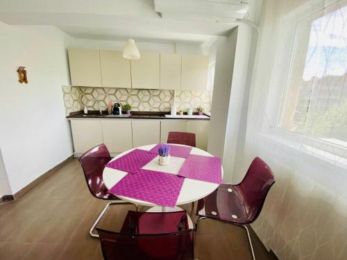 Cismigiu Bucharest Central 2 bedrooms Apartment — 4-Star Luxury Hotel in Bucharest, Romania