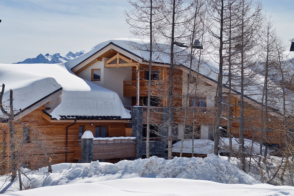 Lagrange Vacances L’Alpenrose in Huez, France