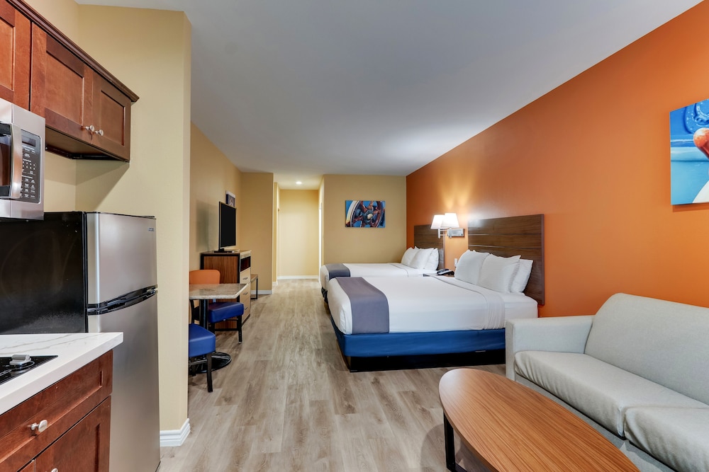 Captain's Quarters Inn - photo 16