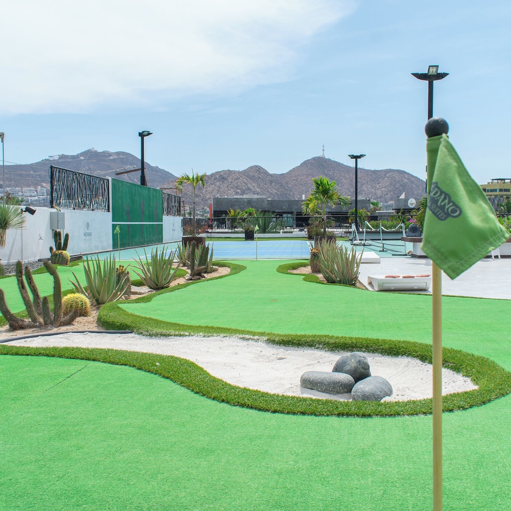 Mini-golf