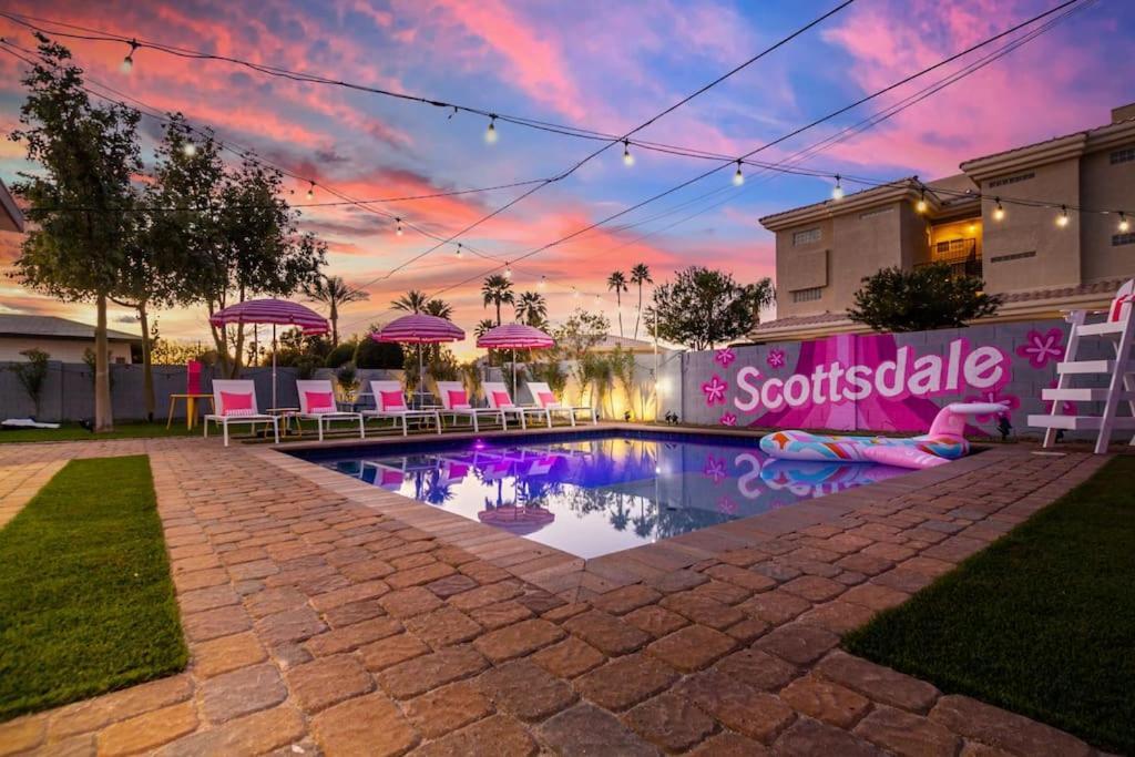 Scottsdoll Dreamhouse Walk to Old Town NEW in Scottsdale, United States