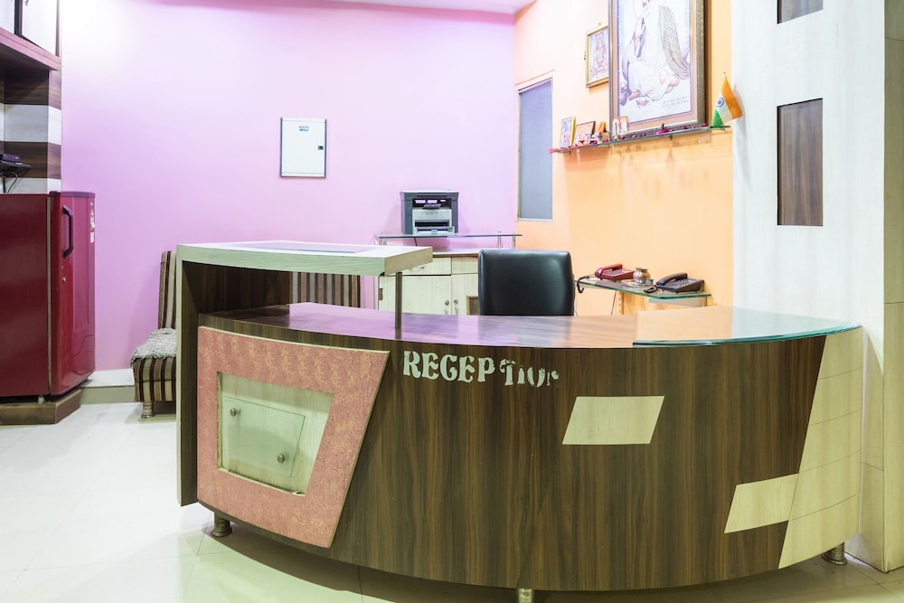 OYO 40153 Hotel Rajendra Palace — hotel in Ratlam