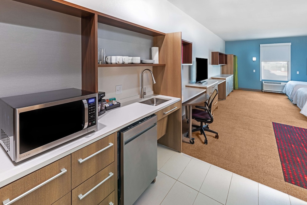 Home2 Suites by Hilton Weatherford - photo 20
