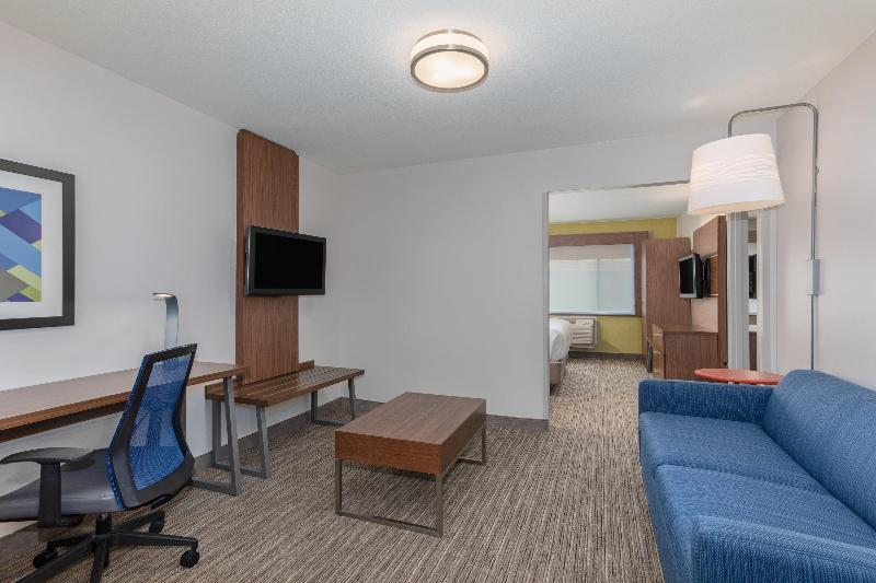 Sleep Inn & Suites Tempe ASU Campus - photo 82