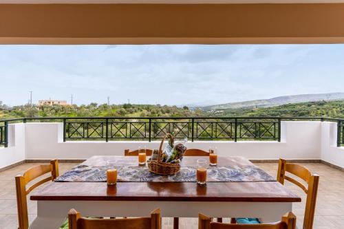 Chrysa Traditional Family House — 4-Star Luxury Hotel in Rethymno, Greece
