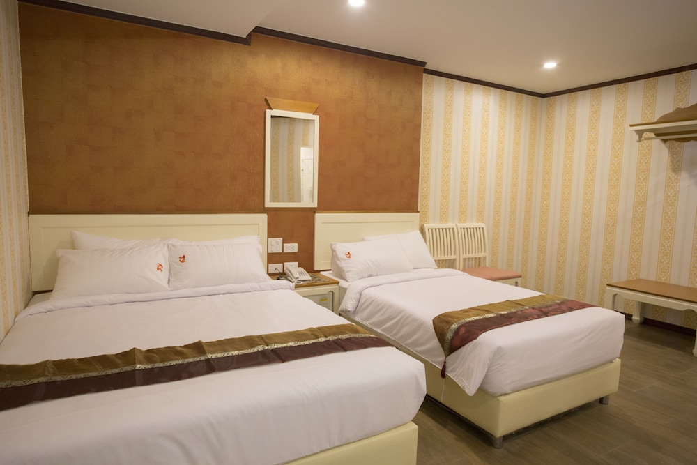 J&Y Hotel