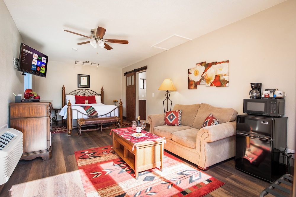 Whispering Creek Bed & Breakfast - photo 14