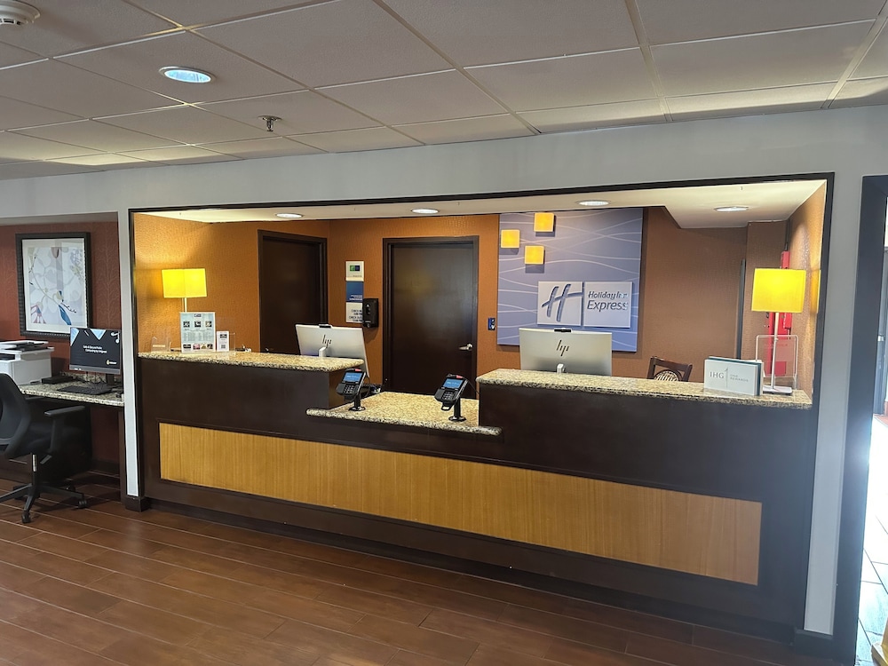 Holiday Inn Express Forsyth an IHG Hotel - photo 2