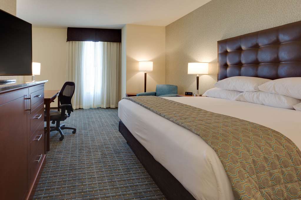 Drury Plaza Hotel St. Louis St. Charles - photo 11