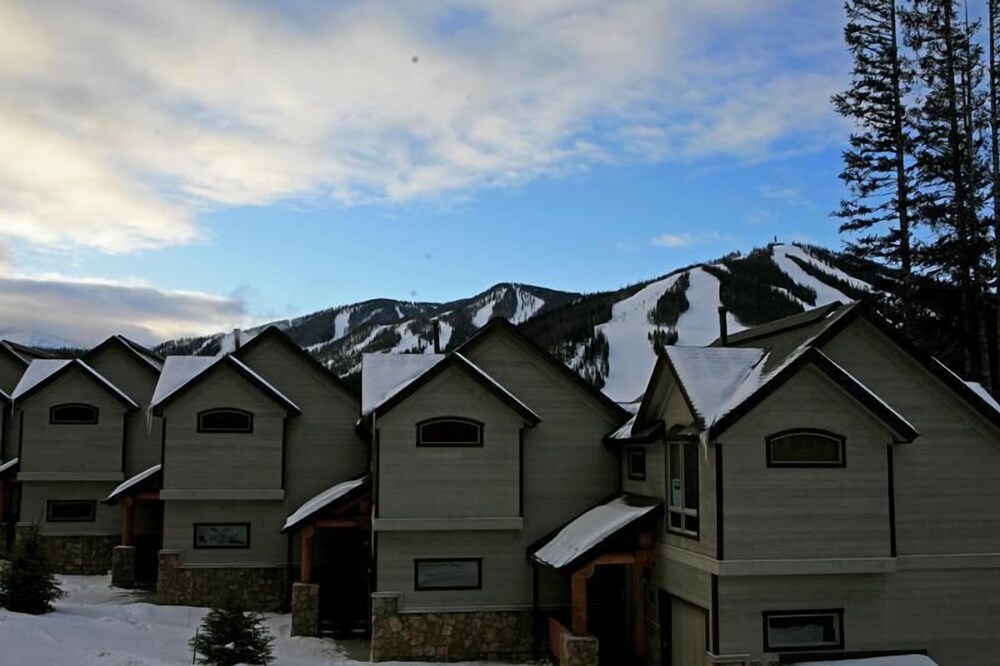 Lakota Antlers 200 5 Bedroom Holiday Home by Winter Park Lodging Company — 4-Star Luxury Hotel in Winter Park, United States