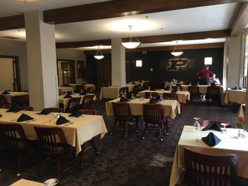 Union Club Hotel Purdue - photo 27