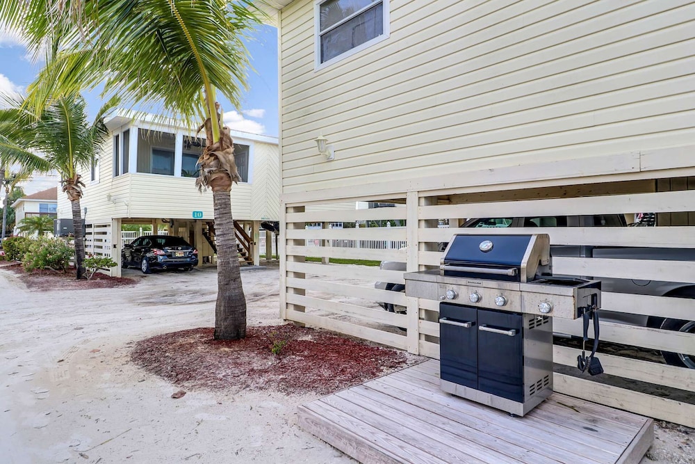 Bahama Beach Club - photo 14