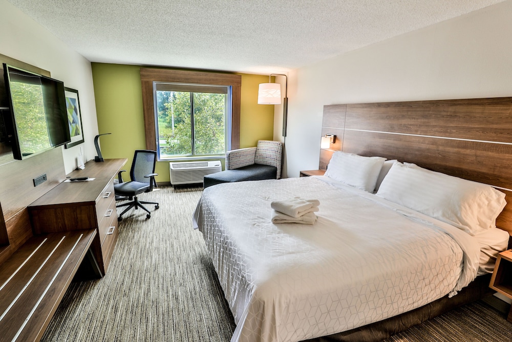 Holiday Inn Express & Suites Dickson by IHG - photo 7