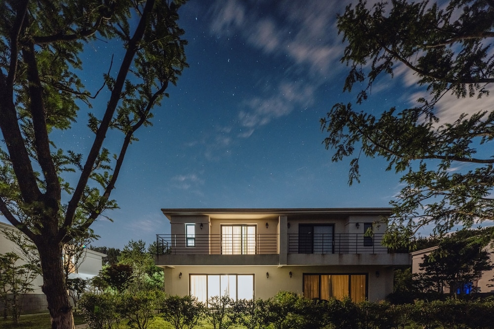 Kylin Resort — 4-Star Luxury Hotel in Seogwipo, South Korea